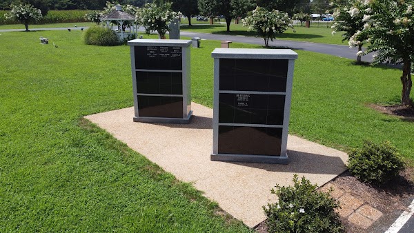 Hanover Memorial Park Cemetery grounds