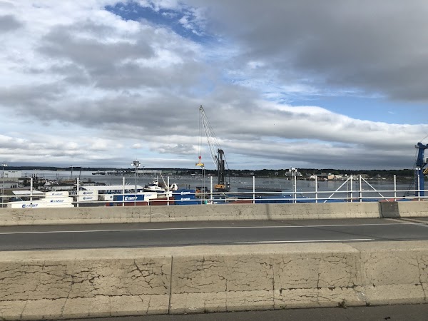Harbor View Memorial Park grounds