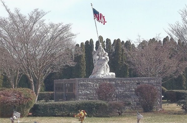 Harford Memorial Gardens grounds