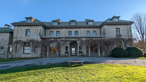 Harkness Memorial State Park grounds