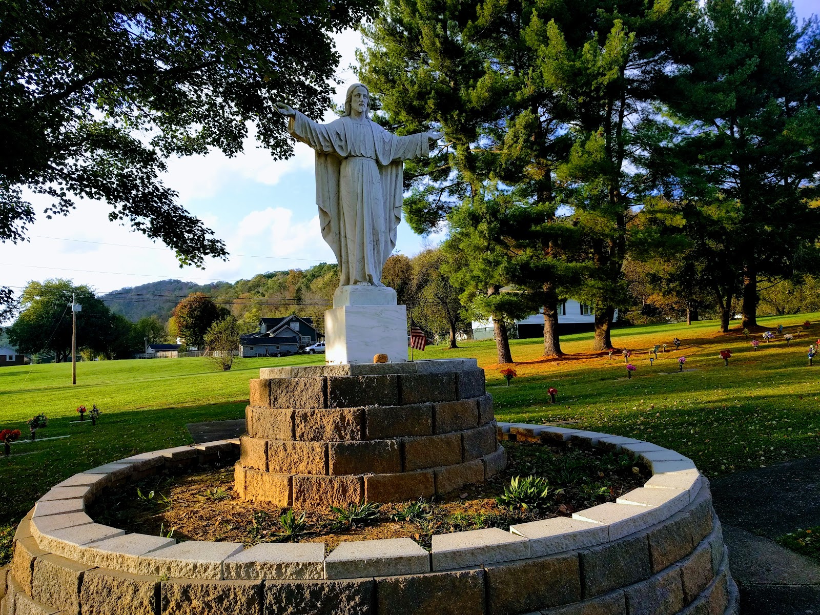 Haven of Rest Memorial Gardens cemetery grounds and headstones