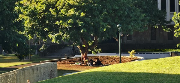Hawaiʻi Law Enforcement Memorial grounds