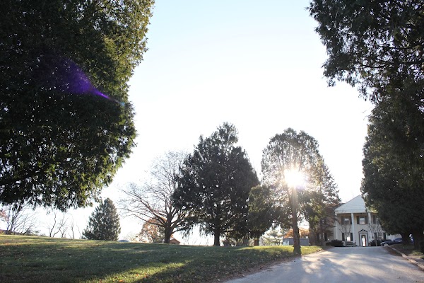 Haym Salomon Memorial Park grounds