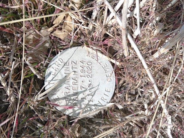 Heart Land Prairie Cemetery grounds