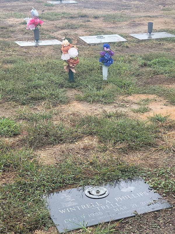 Heritage Memorial Cemetery Llc grounds