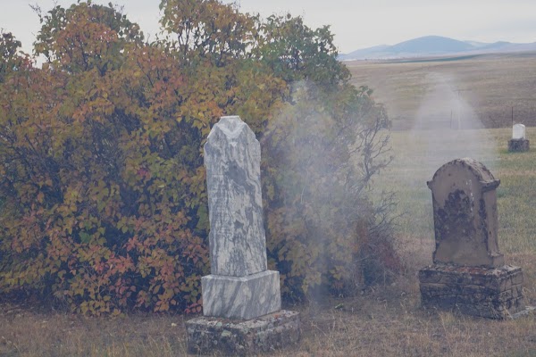 Highland Cemetery grounds