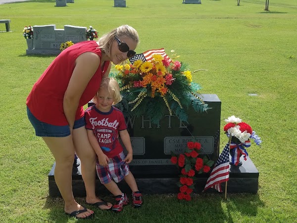 Highland Cemetery grounds