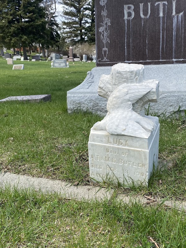 Highland Cemetery Office grounds