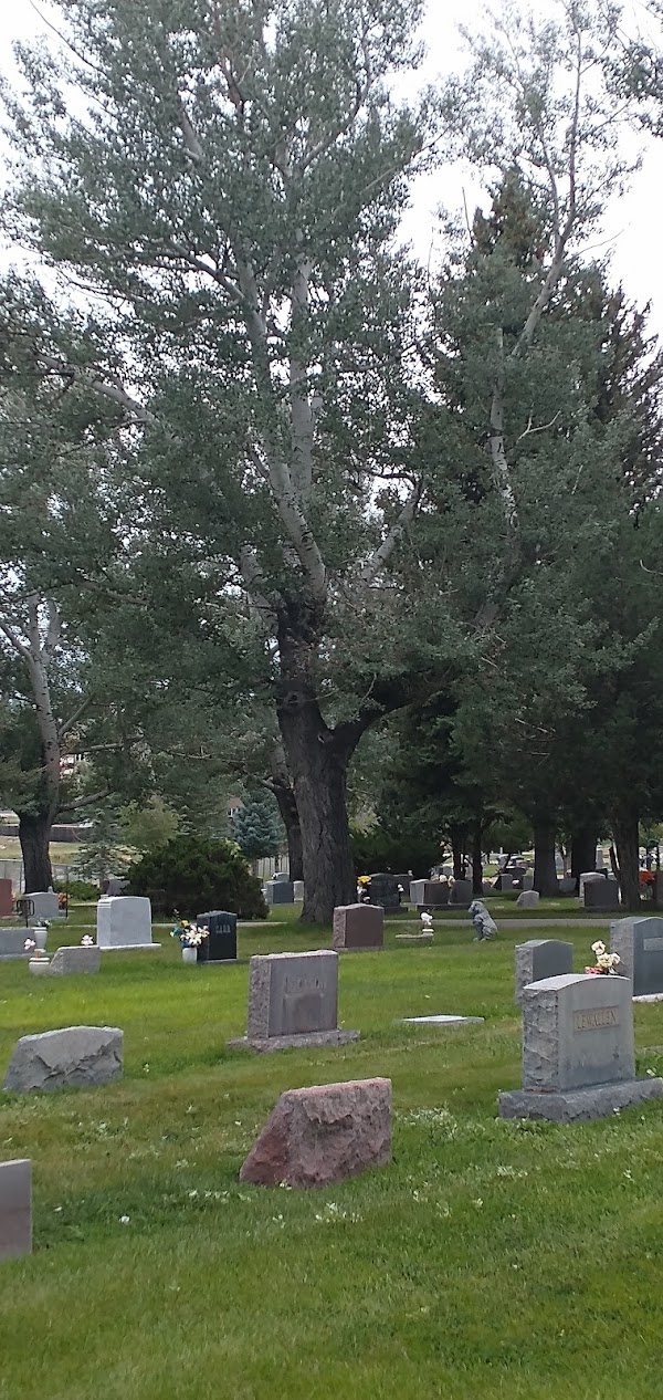 Highland Cemetery Office grounds