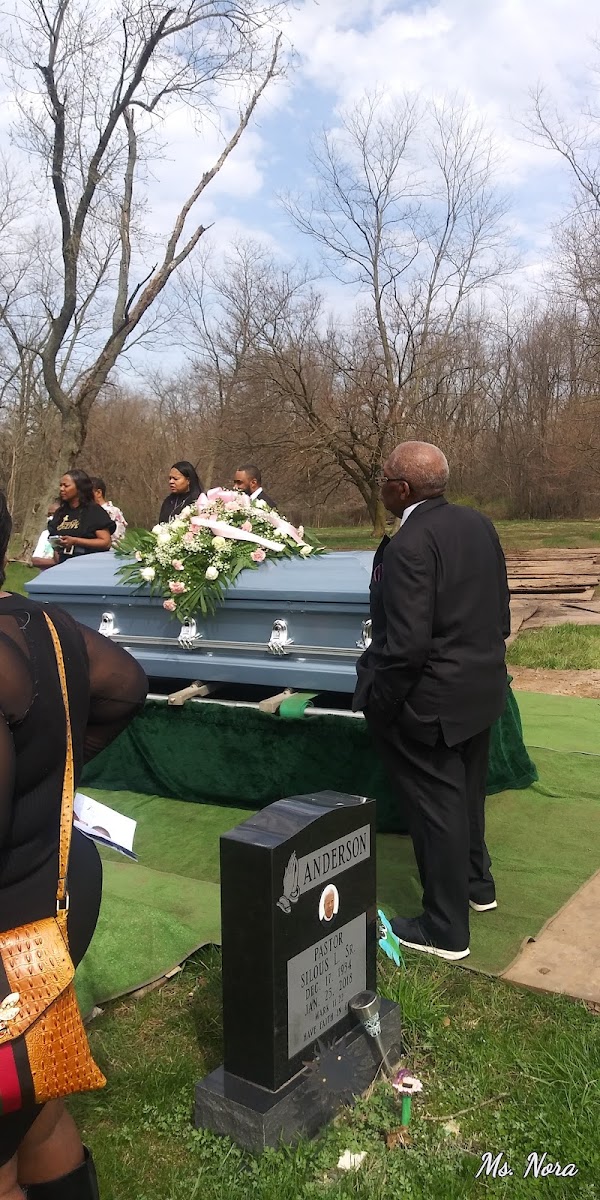 Highland Cemetery grounds