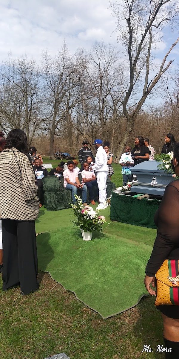 Highland Cemetery grounds