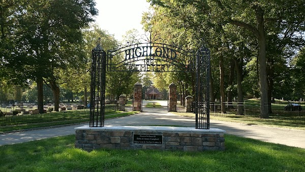 Highland Cemetery grounds