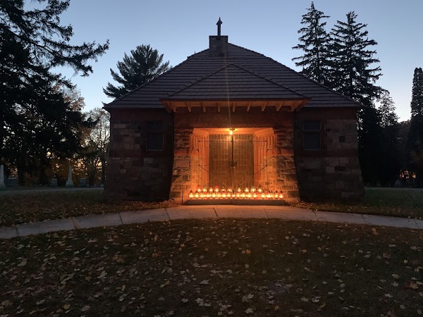 Highland Cemetery grounds
