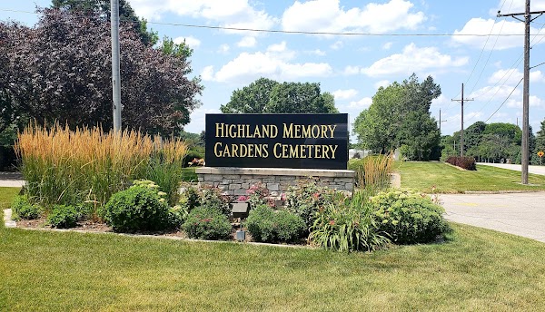 Highland Memory Gardens grounds