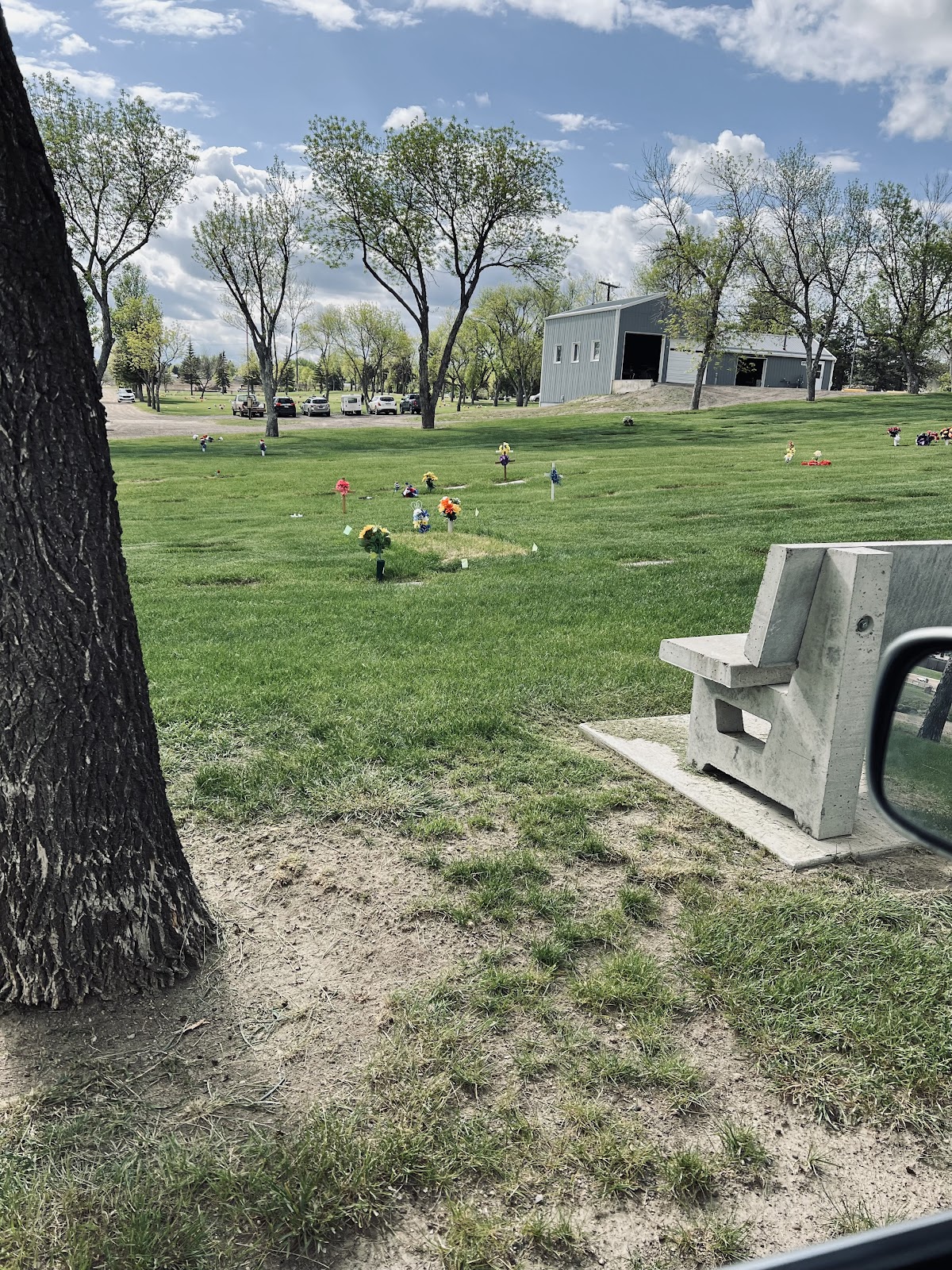 Hill County Public Cemetery District cemetery grounds and headstones