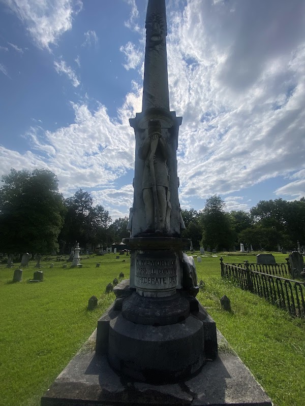Hill Crest Cemetery grounds