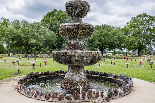 Hill Crest Memorial Park grounds