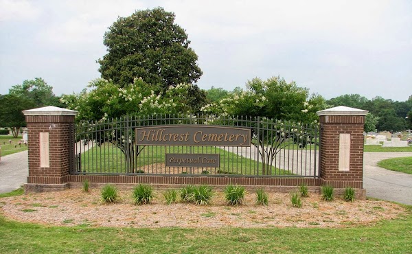 Hillcrest Cemetery & Chapel grounds