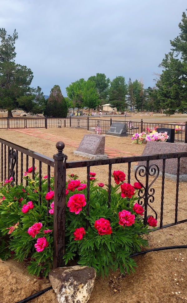 Hillcrest Cemetery grounds