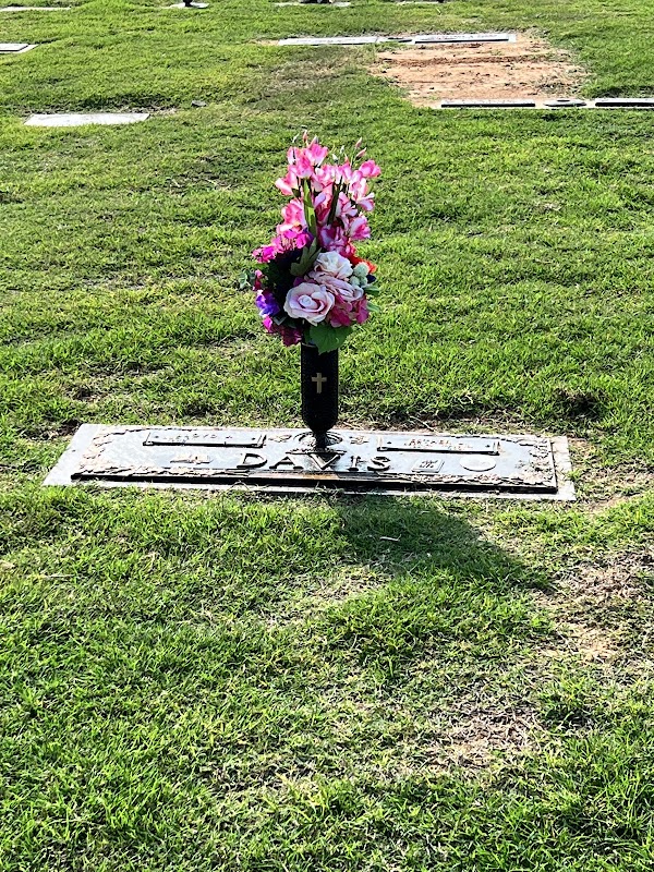 Hillcrest Memory Gardens grounds