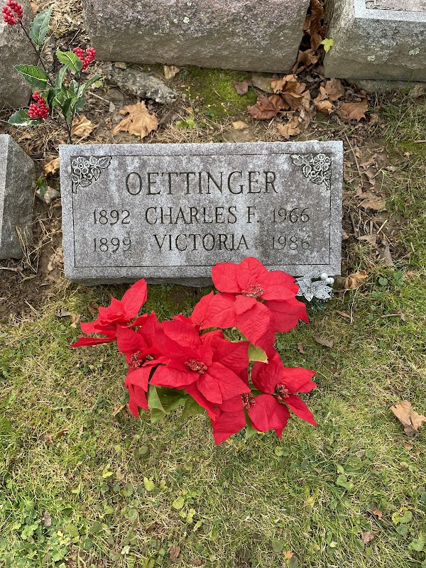 Hillside Cemetery grounds