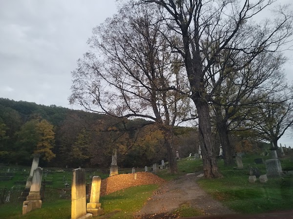 Hillside Cemetery grounds