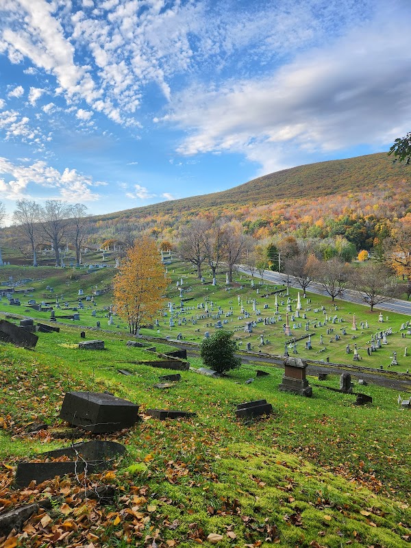 Hillside Cemetery grounds