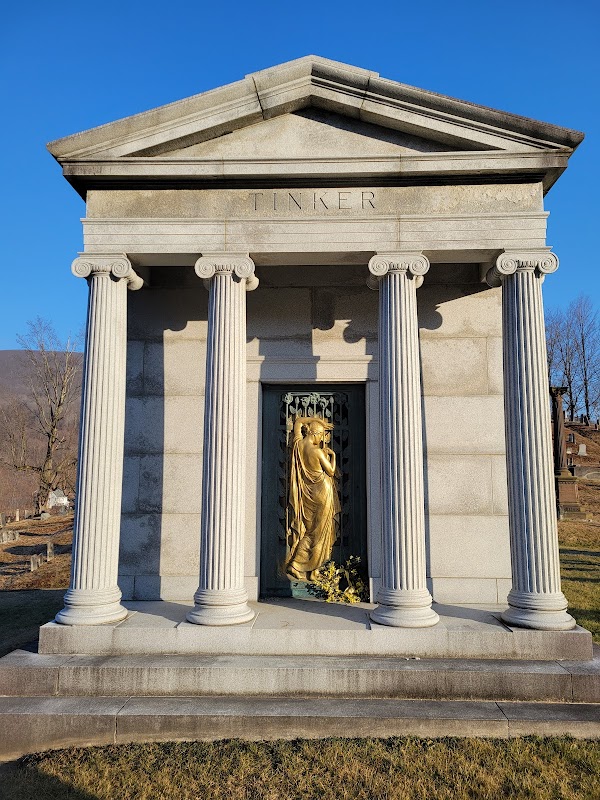 Hillside Cemetery grounds
