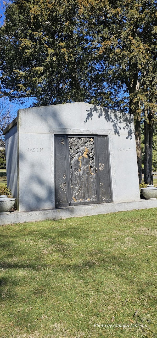 Hillside Cemetery grounds