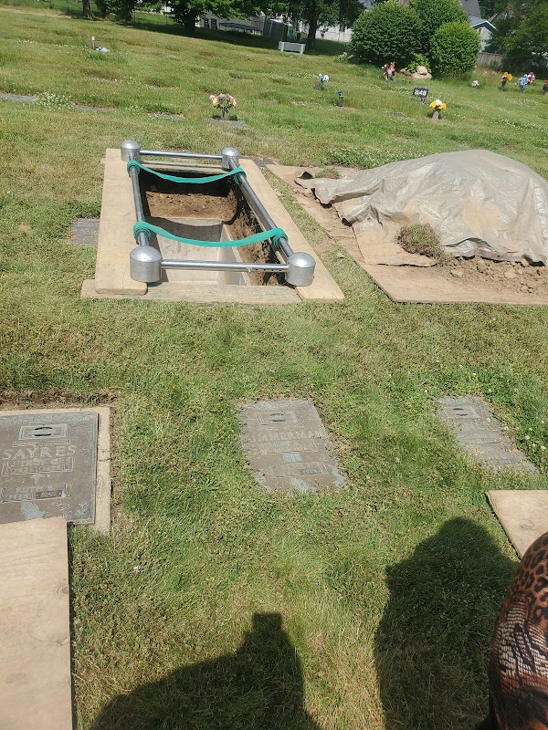 Hillside Memorial Park grounds