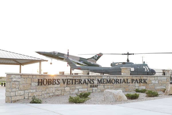 Hobbs Veterans Memorial Park grounds