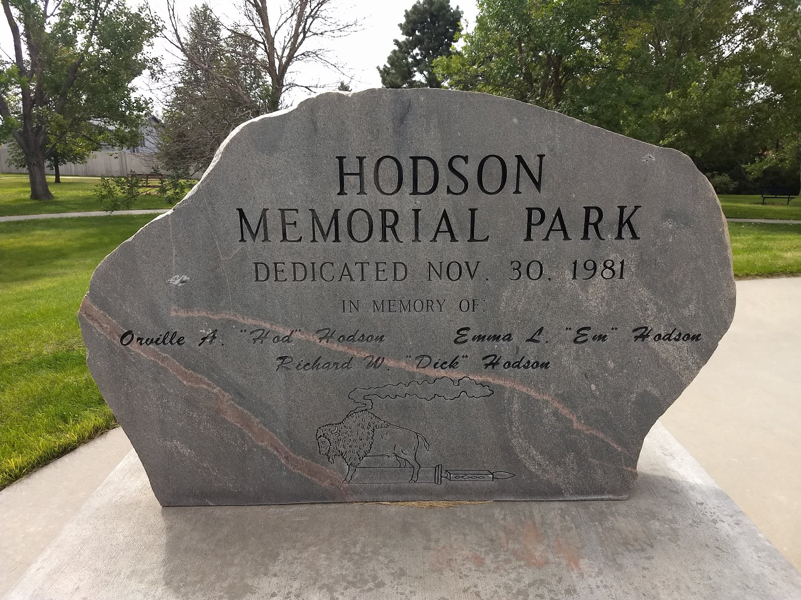 Hodson Memorial Park cemetery grounds and headstones