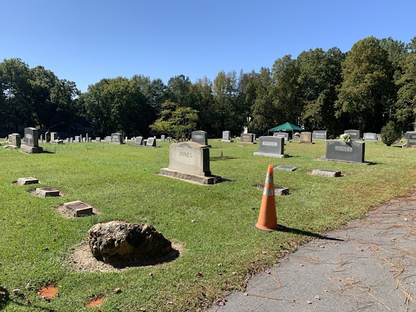 Holly Springs Cemeteries grounds