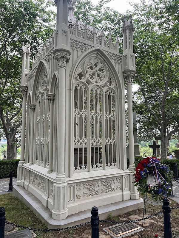 Hollywood Cemetery grounds