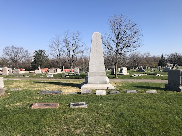 Holy Cross and Saint Joseph Cemetery grounds
