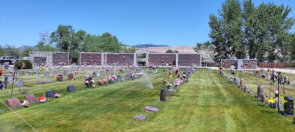 Holy Cross Cemetery grounds