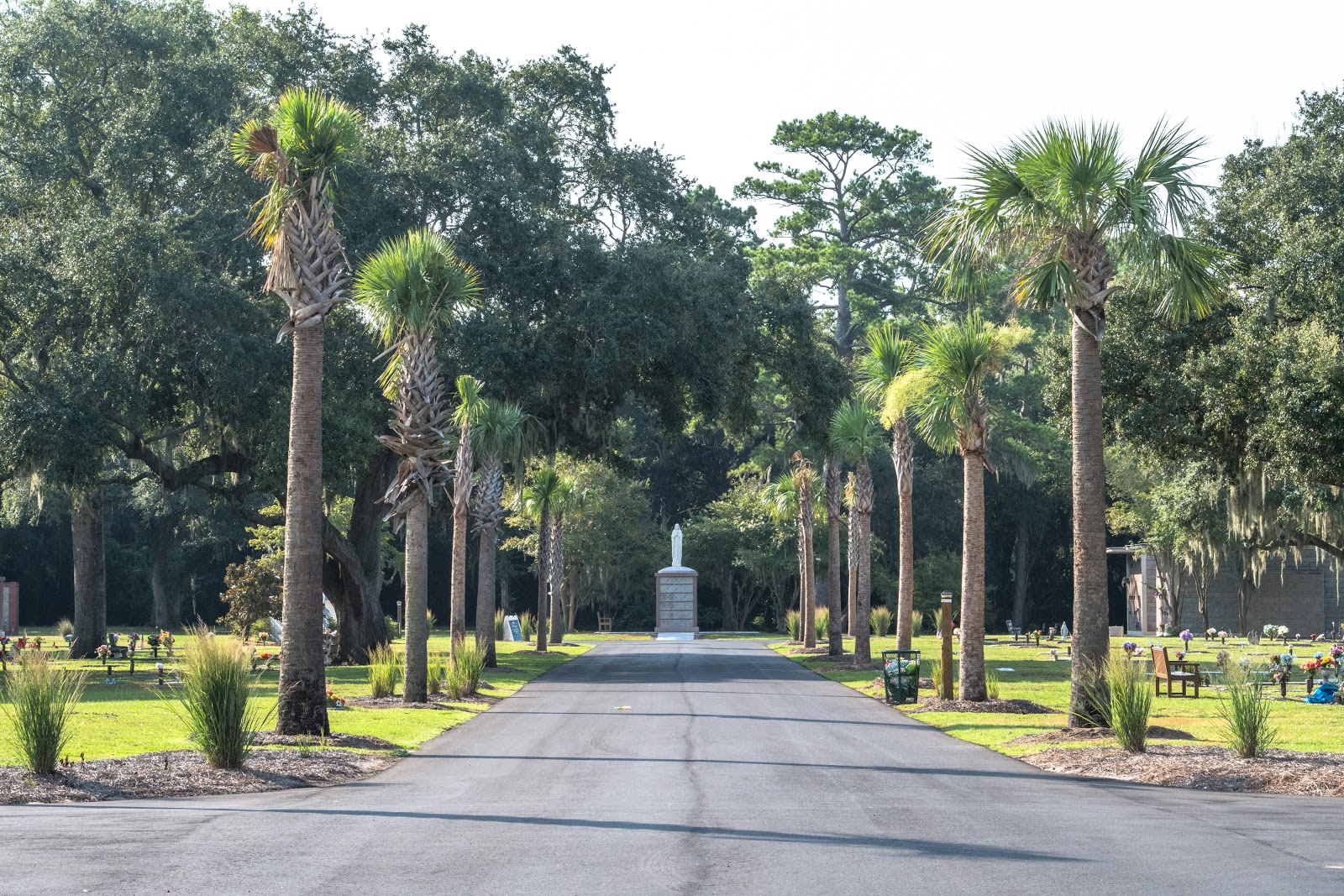 Holy Cross Cemetery cemetery grounds and headstones