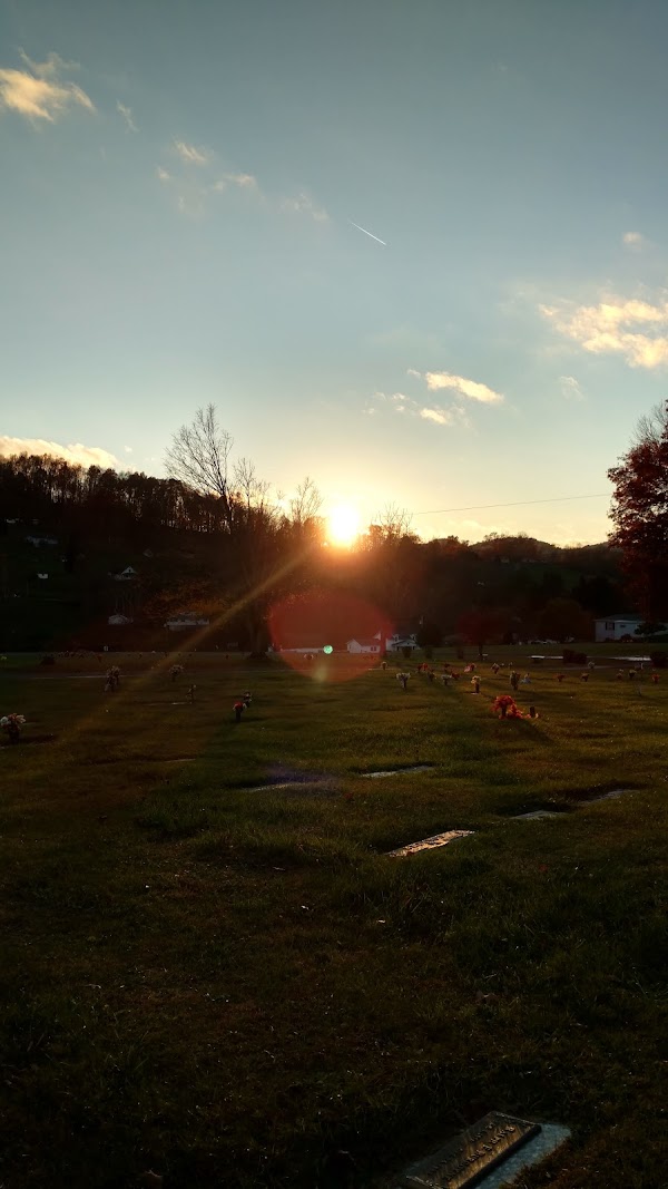 Holy Cross Cemetery grounds