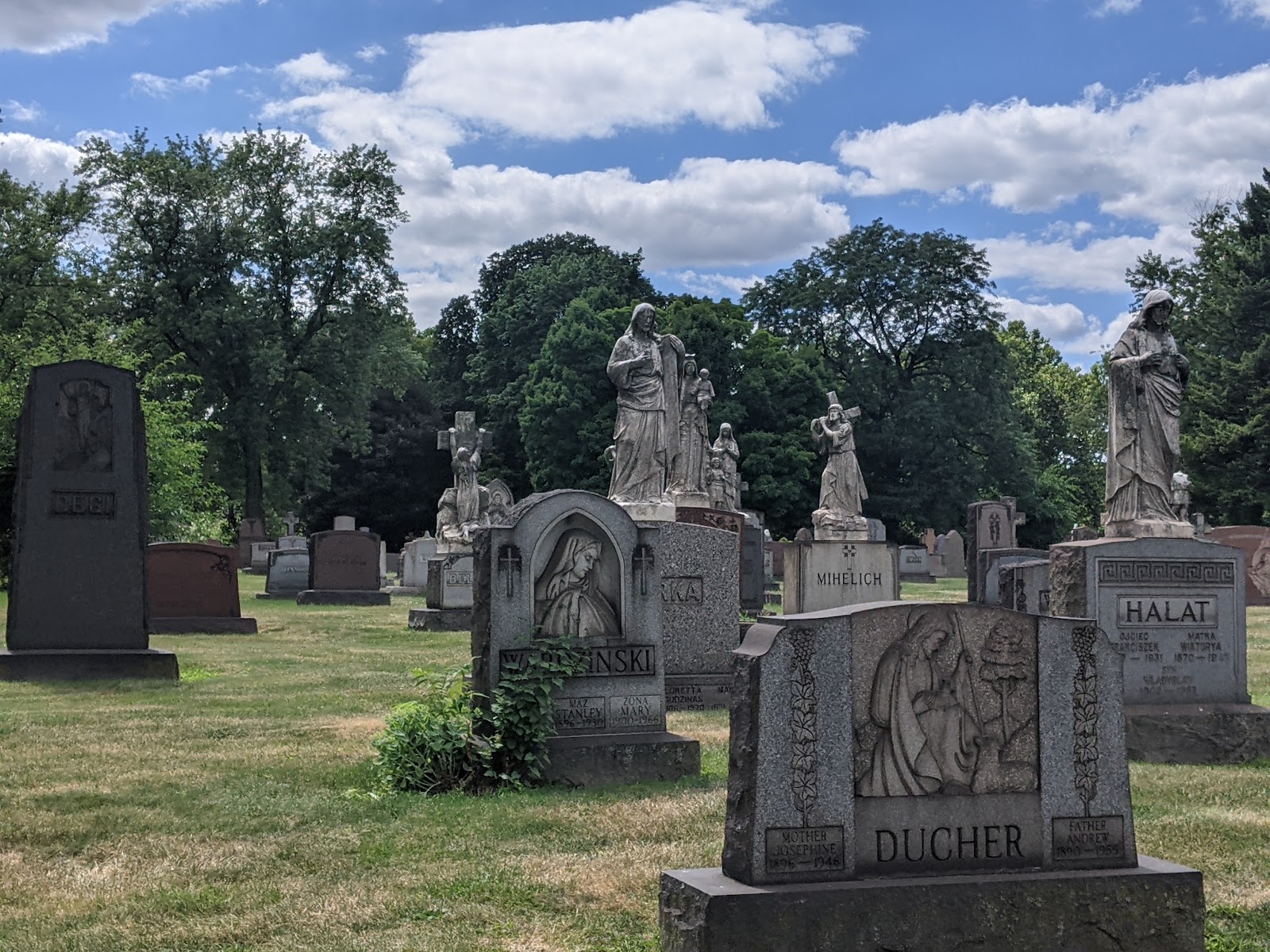 Holy Cross Cemetery