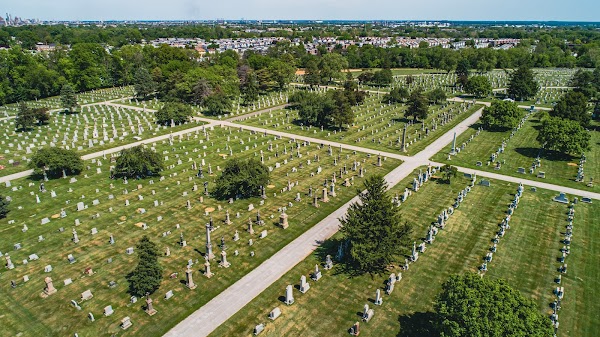 Holy Cross Cemetery grounds