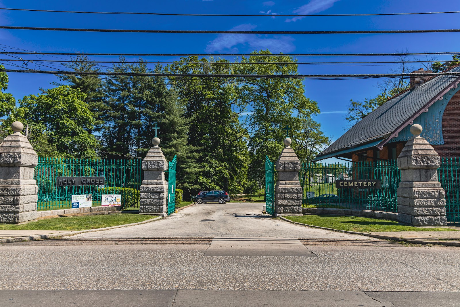 Holy Cross Cemetery