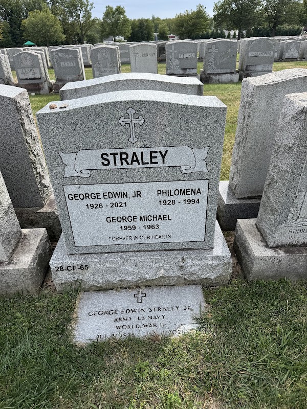 Holy Name Cemetery & Mausoleum grounds