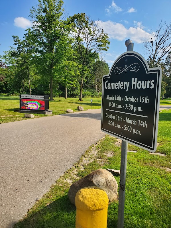 Holy Sepulchre Catholic Cemetery grounds