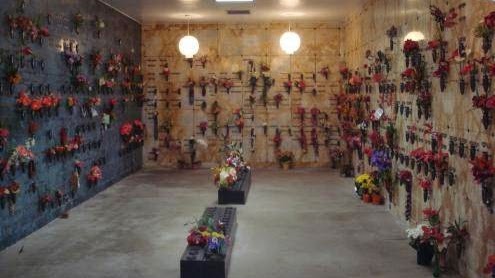 Homelani Memorial Park & Crematory cemetery grounds and headstones