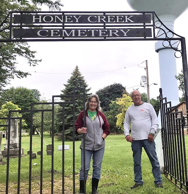 Honey Creek Cemetery ~ West Allis, Wisconsin grounds
