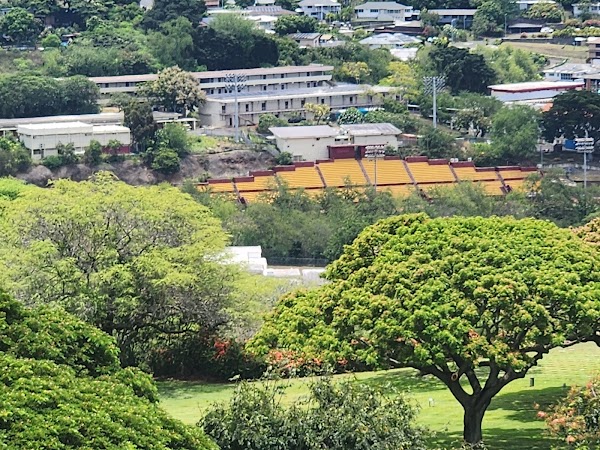 Honolulu Memorial (Lady Columbia) grounds