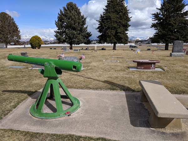 Hooper Cemetery grounds