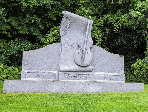 Hope Cemetery grounds