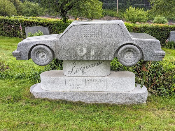 Hope Cemetery grounds