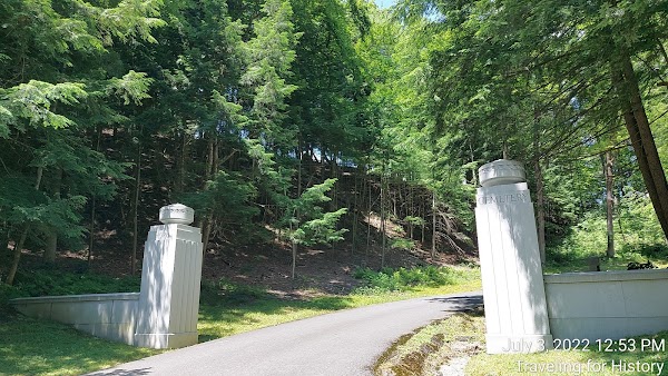 Hope Cemetery grounds